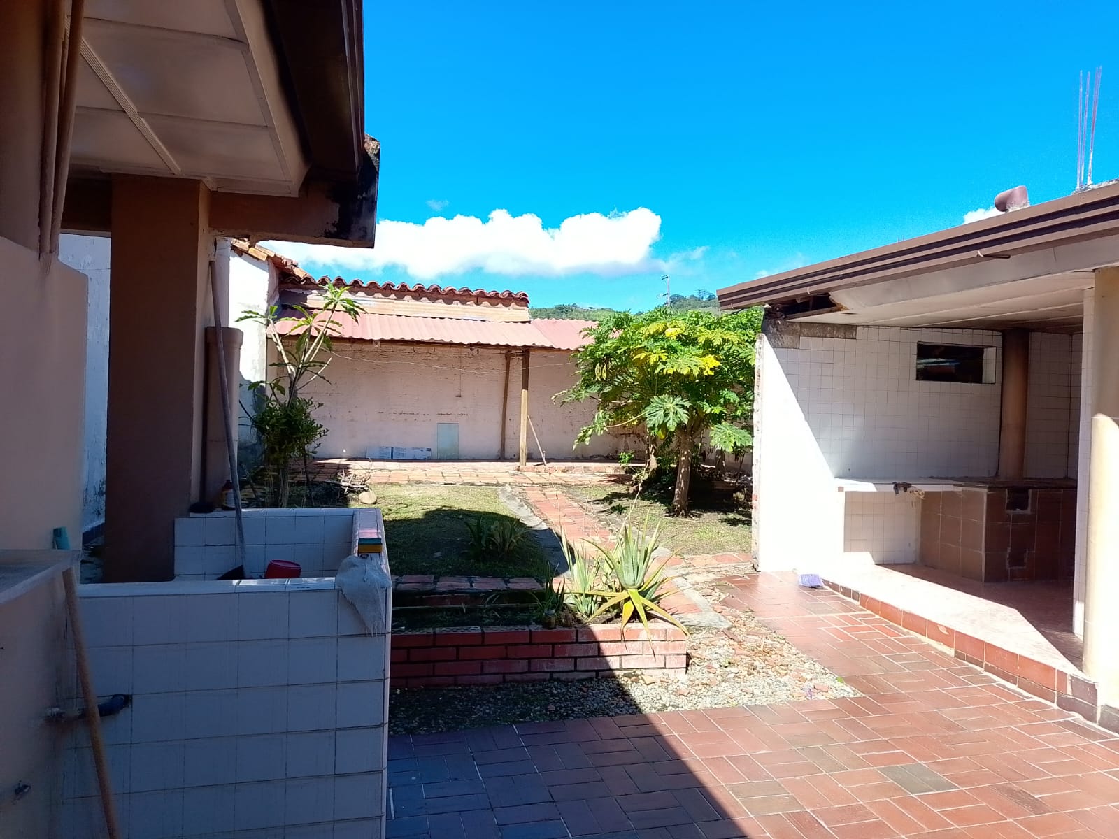 Casona colonial a la venta, a dos cuadras del parque principal de Charalá | Inmobiliaria Urbaken