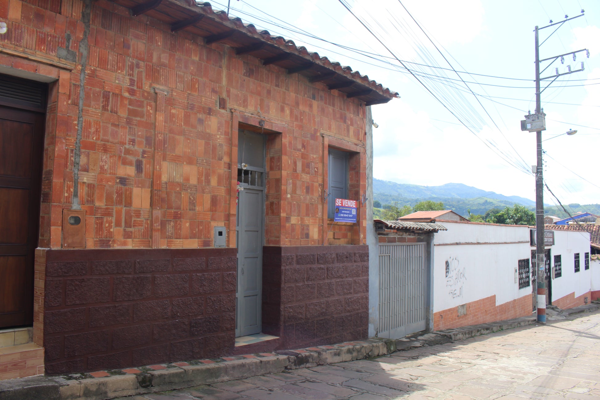 Casa Colonial en Charalá + Lote Extra | Inmobiliaria Urbaken