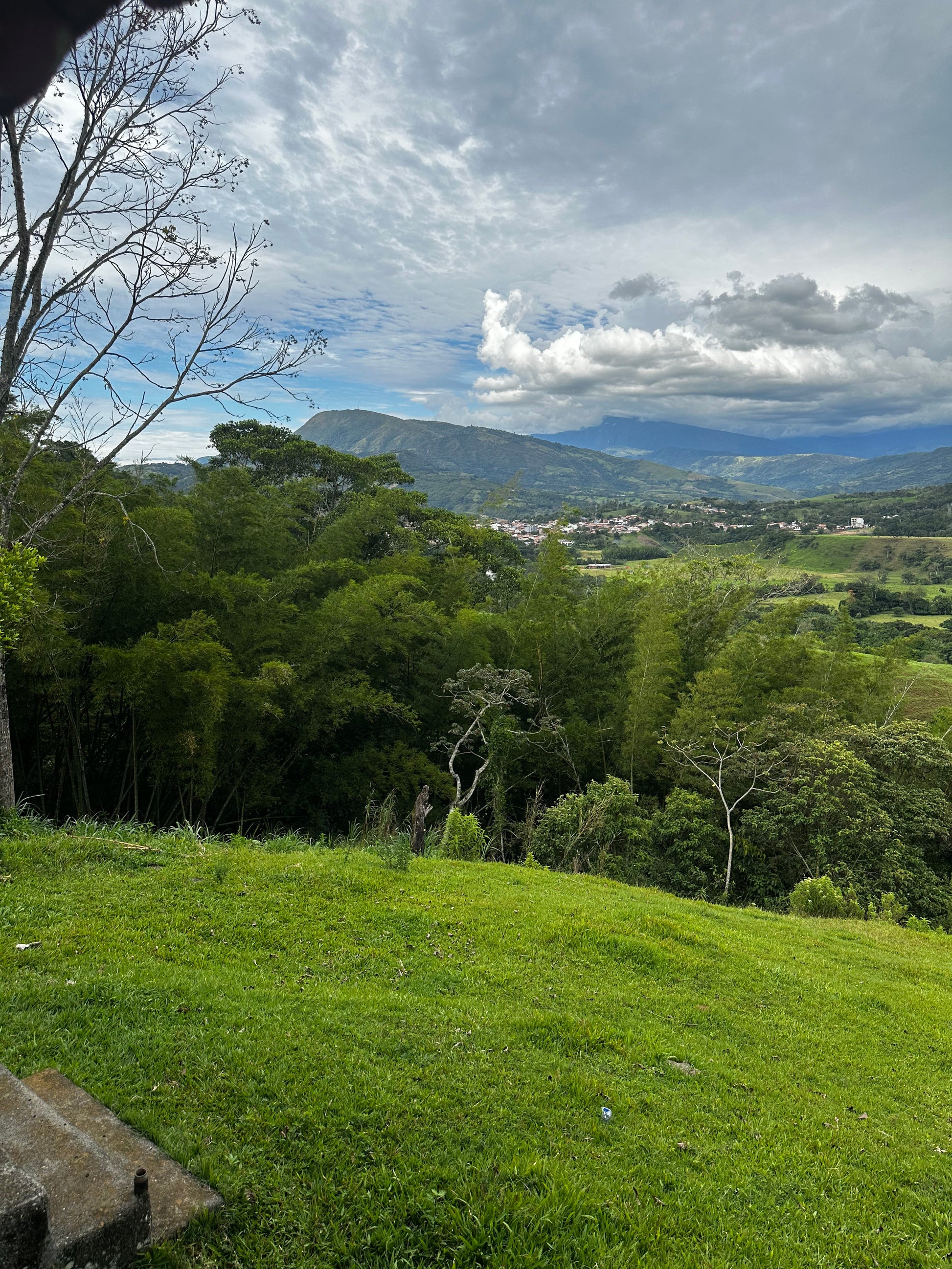 Finca "La Macana" con 5 Pozos y Cascada en Charalá | Inmobiliaria Urbaken