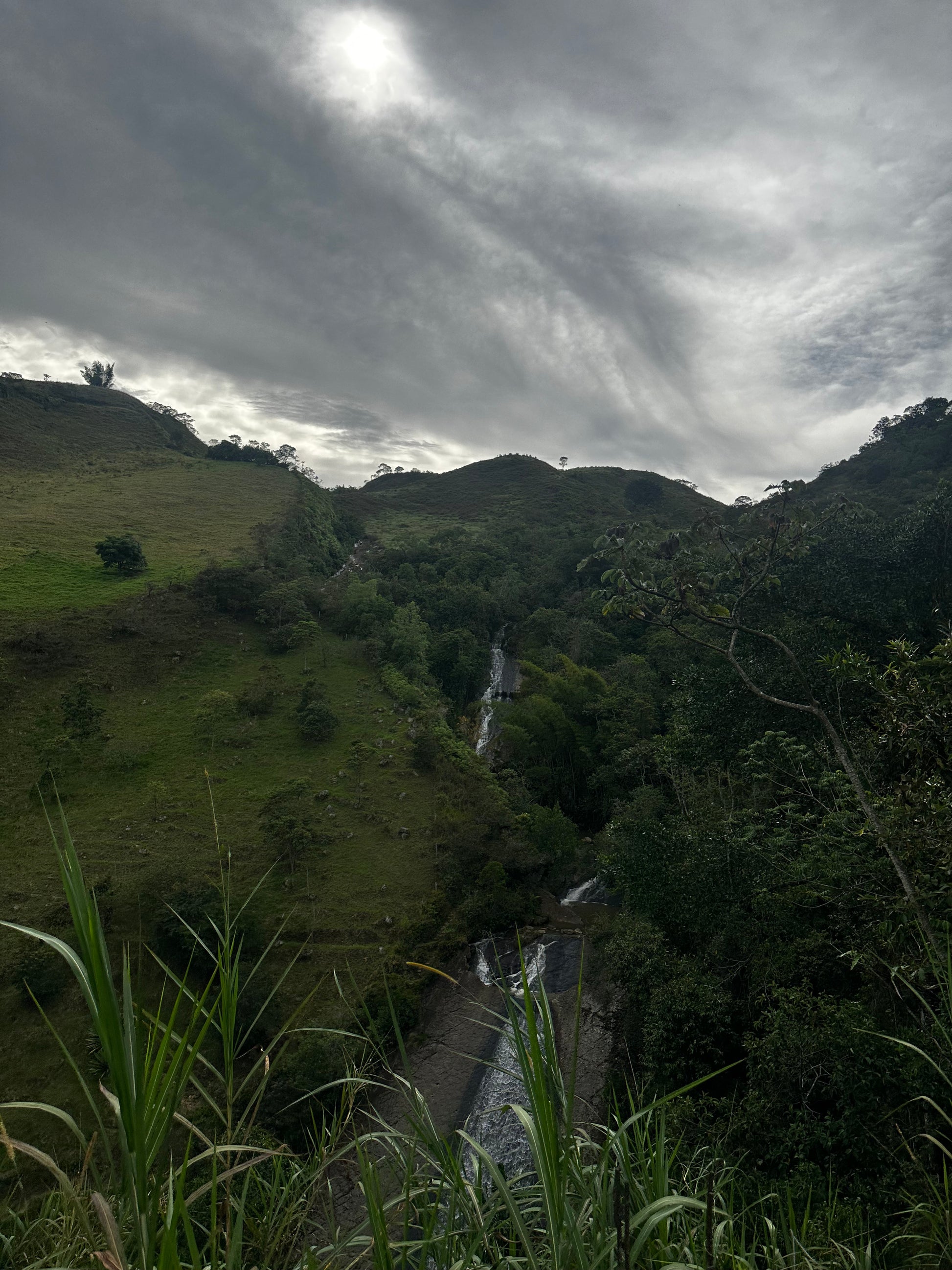 Finca "La Macana" con 5 Pozos y Cascada en Charalá | Inmobiliaria Urbaken